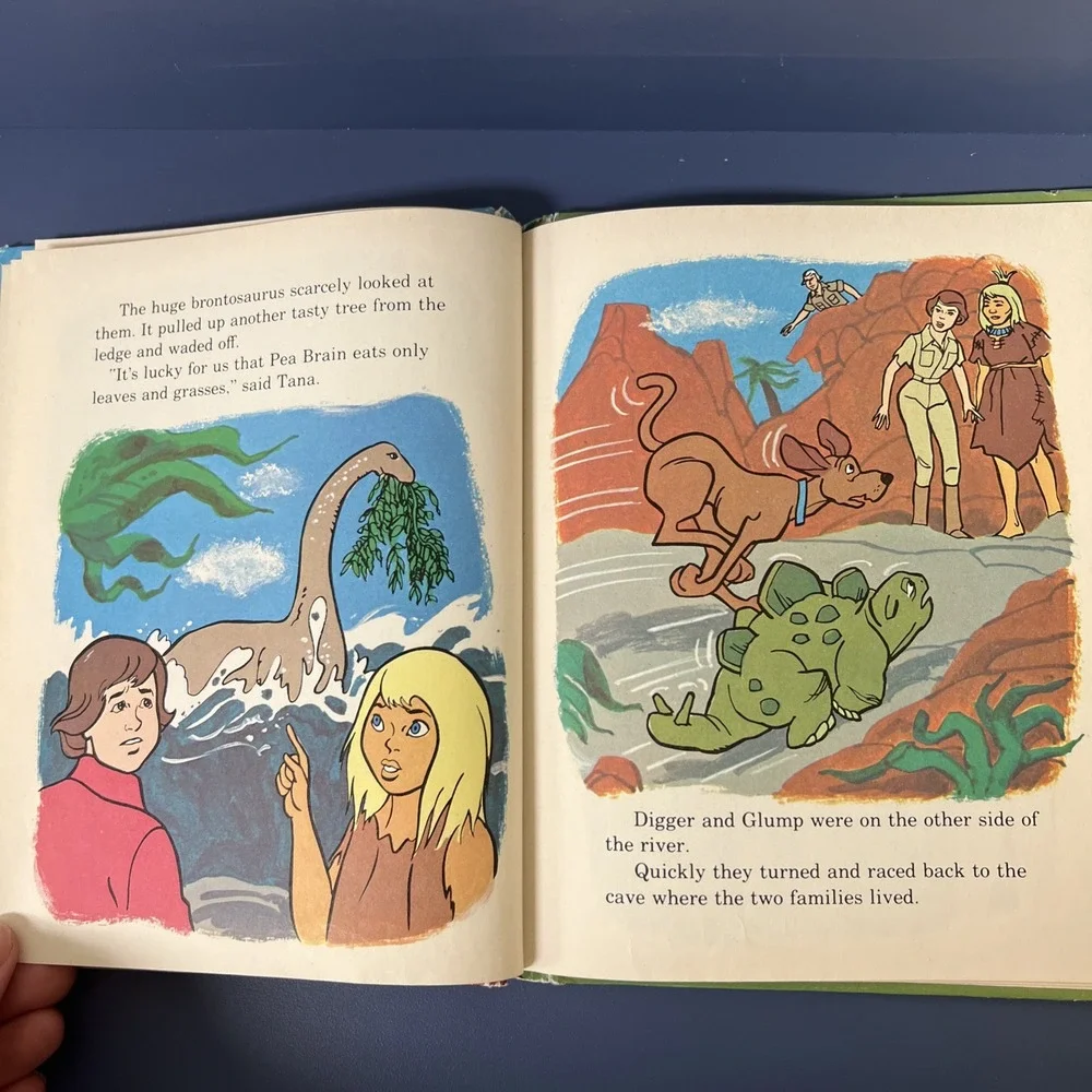 Vintage Children's Rand McNally Book‎ Hanna-Barbera's VALLEY OF THE DINOSAURS